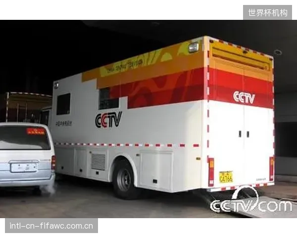 CCTV电影频道移动融媒转播车升级：瞬态浪涌吸收技术为户外电影节直播提供关键电力保障
